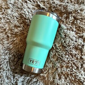 YETI 30 oz. Rambler Tumbler with MagSlider Lid - Seafoam